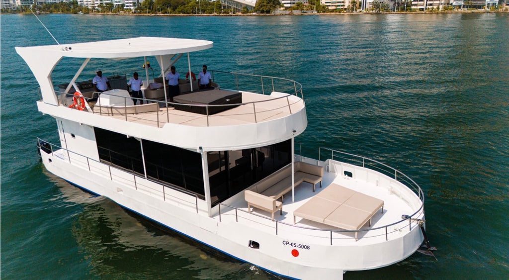 CATAMARAN | 40 PERSONAS (FESTIVAL)