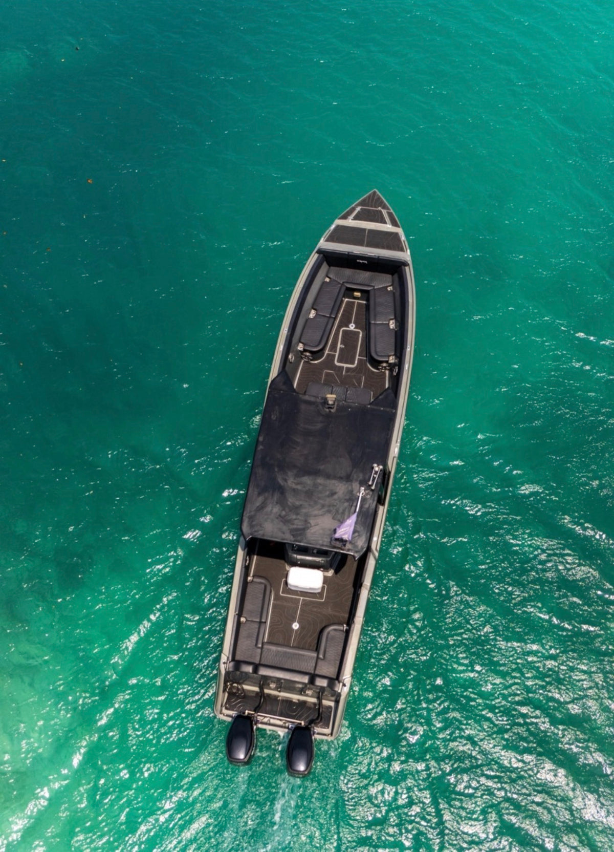 BOTE DEPORTIVO | 18 PERSONAS