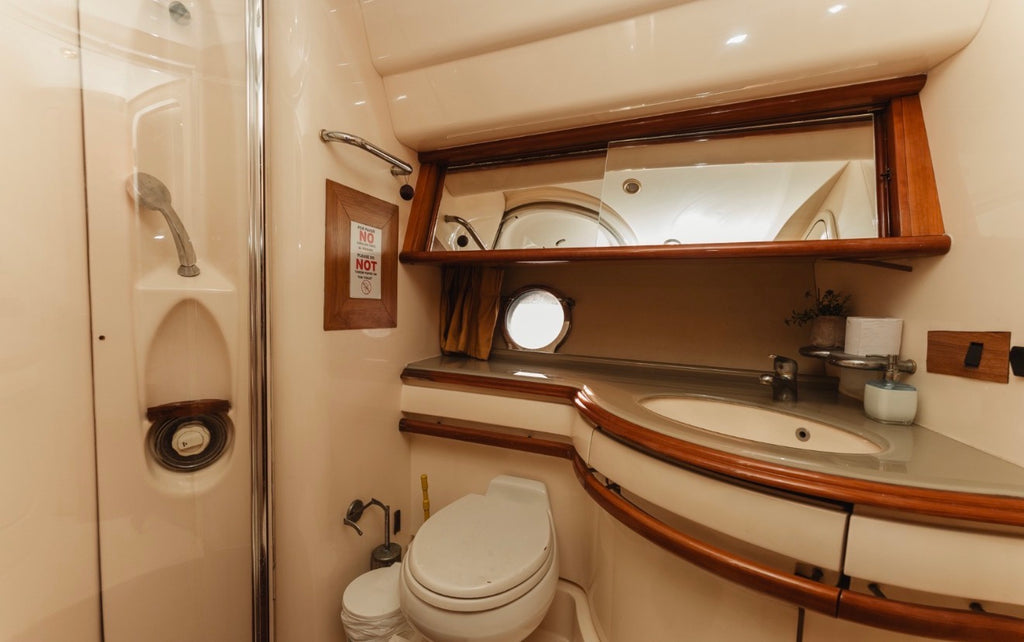 AZIMUT 55FT - 20 PAX (FESTIVAL)