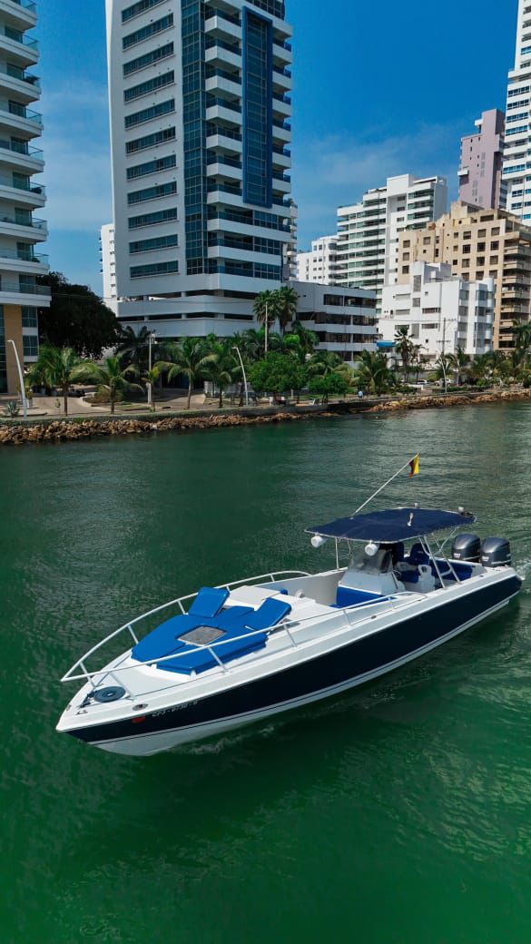 BOTE DEPORTIVO | 16 PERSONAS