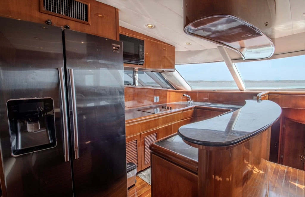 YATE DE LUJO | 30 PERSONAS